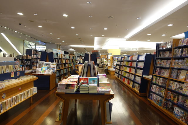 Bookstore01