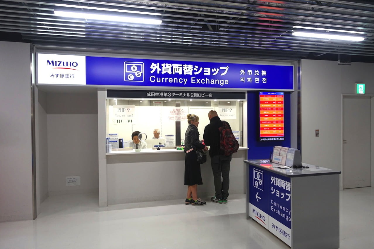 Narita airport exchange 002